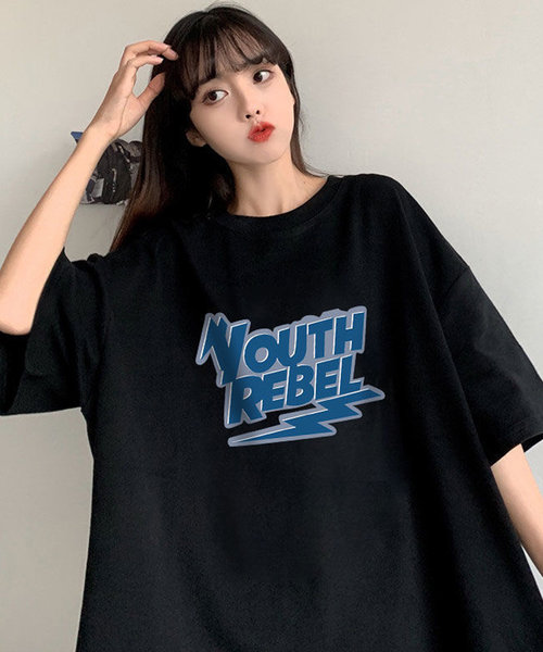 韓国風 フロントロゴTシャツ