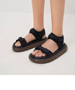 リサイクルポリエステル ベルクロストラップサンダル / Recycled Polyester Velcro-Strap Sports Sandals