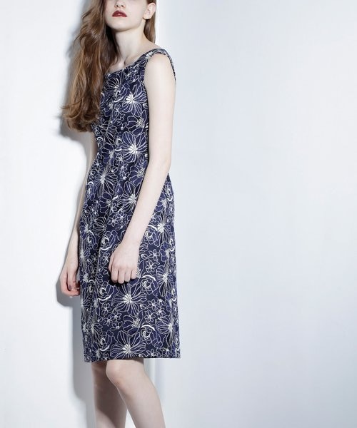 ラメフラワー刺繍ワンピース Grace Continental ク レースコンチネンタル の通販 Mall