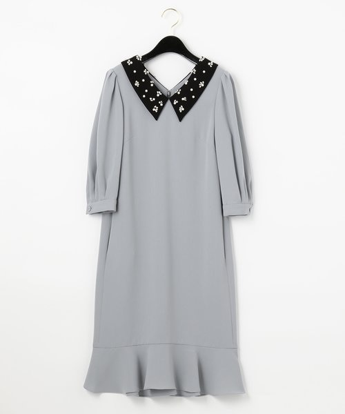 ビジュー衿バイカラーワンピース Grace Continental ク レースコンチネンタル の通販 Mall