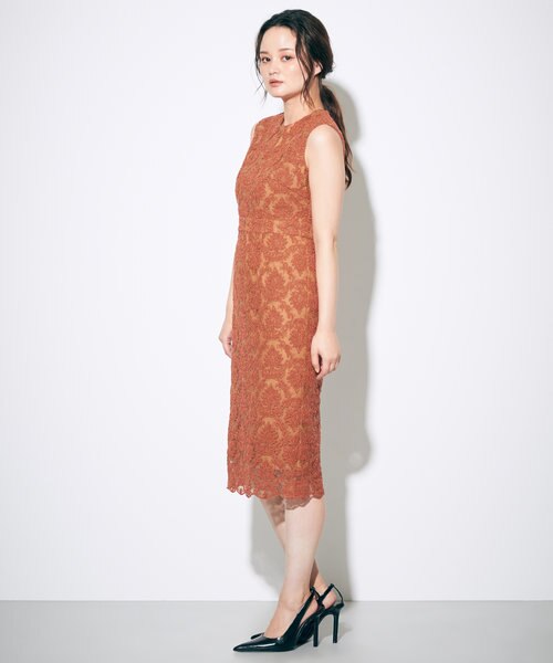 オーナメント刺繍タイトワンピース Grace Continental ク レースコンチネンタル の通販 Mall