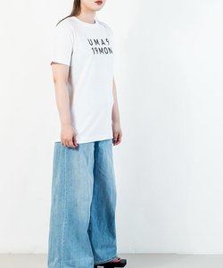 うまくいく紋・UMA919MONロゴTシャツ＜ユニセックス＞/ホワイト×黒プリント