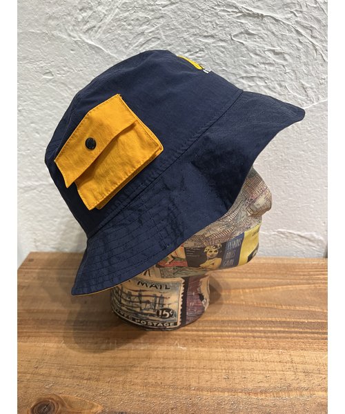 NEW ERA OUTDOOR (ﾆｭｰｴﾗ ｱｳﾄﾄﾞｱ) - BUCKET-01 MOUNTAIN INTIAL LOGO