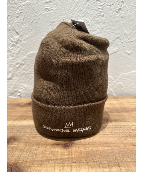 NEW ERA (ﾆｭｰｴﾗ) - BASIC CUFF KNIT JEAN MICHEL BASQUIAT (ﾍﾞｰｼｯｸ ｶﾌ ﾆｯﾄ ｼﾞｬﾝ･ﾐｼｪﾙ･ﾊﾞｽｷｱ)