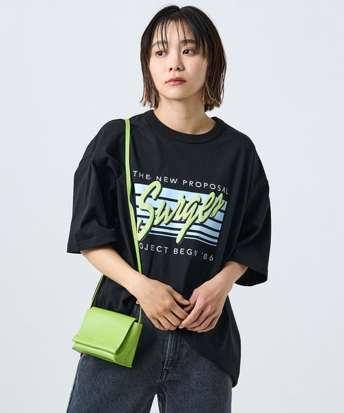 Surgesカラーロゴ半袖Tシャツ