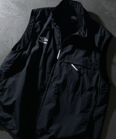 8,883円【CANALI】black edition nylon vest