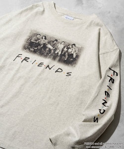 『FRIENDS /フレンズ』 リラックスフィット ロングスリーブTシャツ