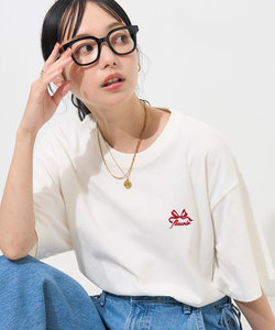 ワンポイント リボンロゴTシャツ