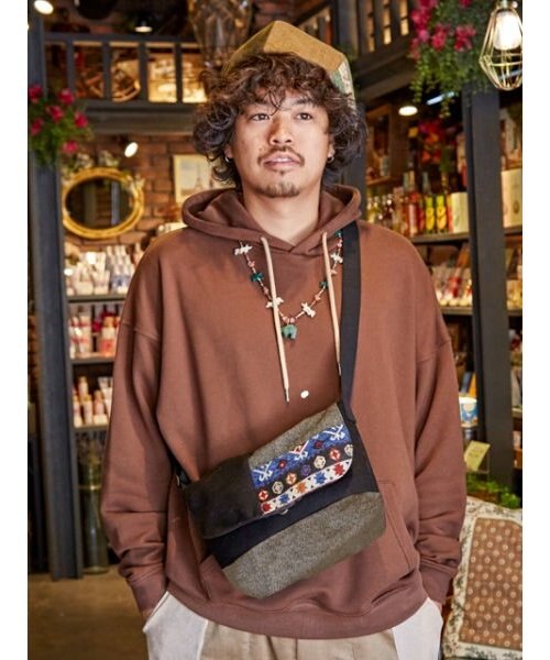 チャイハネ チャイハネ メンズ のショルダーバッグ通販 Mall