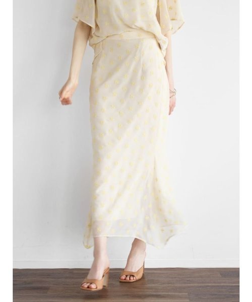 フラワー刺繍楊柳スカート
