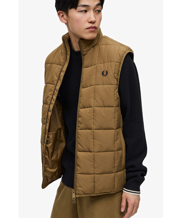 Grid Detail Insulated Gilet - J6518 | FRED PERRY（フレッドペリー