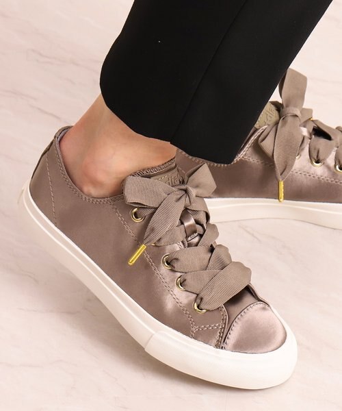 サテンバルカナイズスニーカー Artemis By Diana アルテミスバイダイアナ の通販 Mall