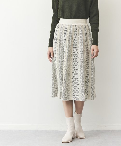 アーモワール カプリス 雪の結晶柄 ニットスカート - スカート