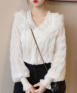 フリルレースブラウス 韓国ファッション 10代 20代 30代 バックスタイル 大人 可愛い タックアウト おしゃれ シンプル 長袖 きれいめ