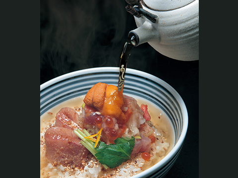 日本橋海鮮丼　つじ半