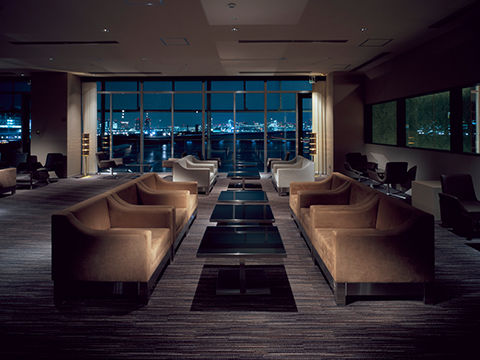 Cafe & Bar LOUNGE Breathe