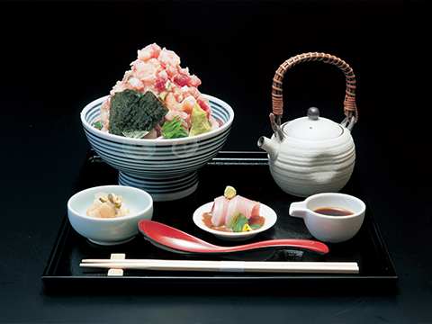 日本橋 海鮮丼 つじ半