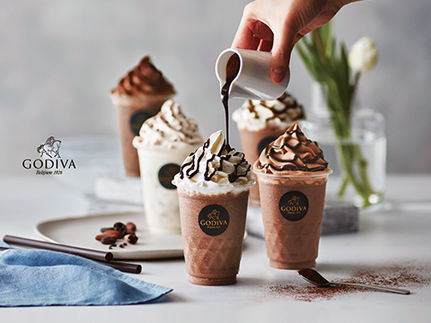 hanaDiorと GODIVA hanaDiorと GODIVA Godiva at revolving sushi? Luxury