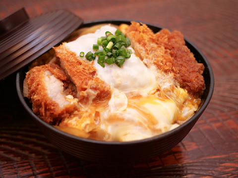 Tomikinton