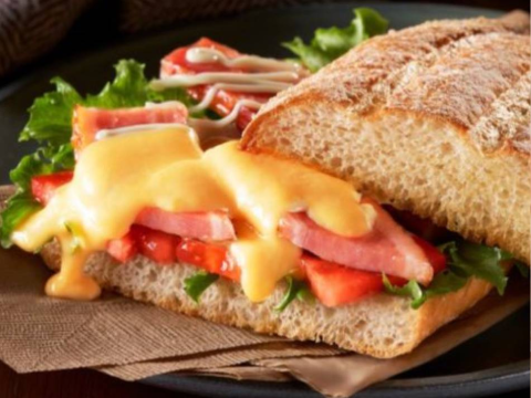 Hot sandwich (BLT)