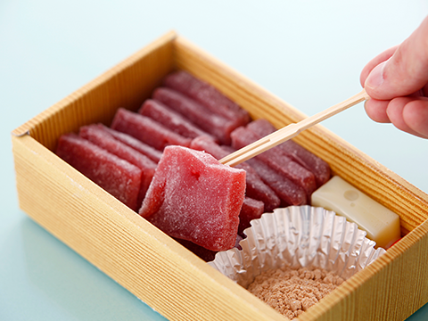 Itoking, a processing and sales shop for Amaou strawberries