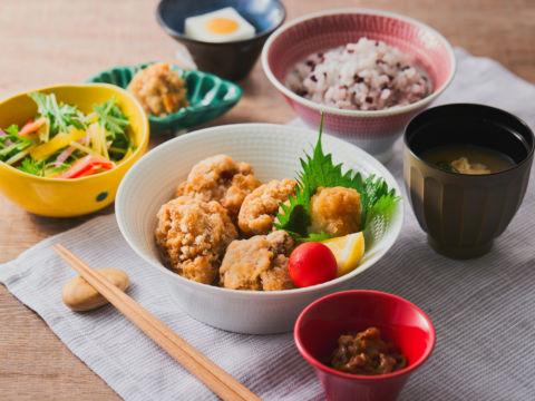 梅の花の定食や　うめまめ