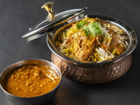 カリー＆焼きたてナン AMARA