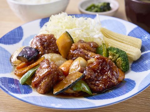 てんぐ大ホール/湊や磯吉食堂