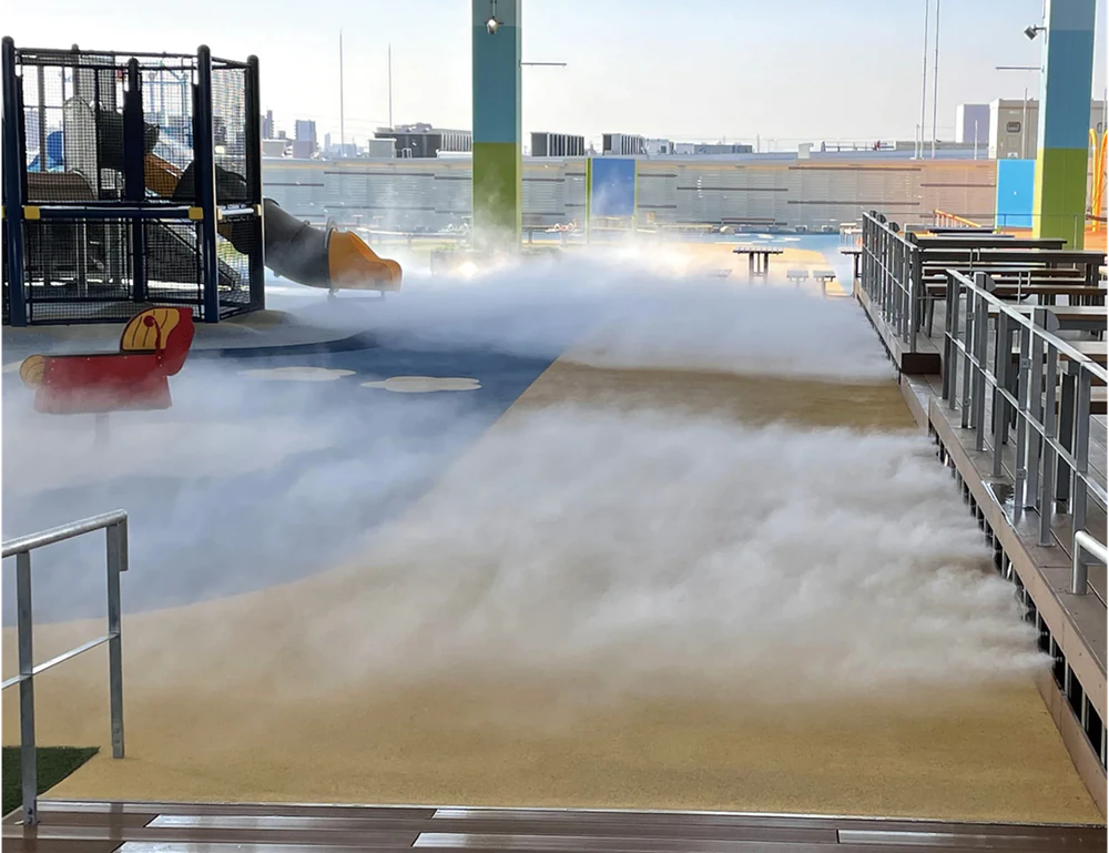 一面を包み込むドライミストの安城雲海