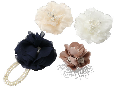 コサージュ 各 2,090円（税込）〜 3,190円（税込）