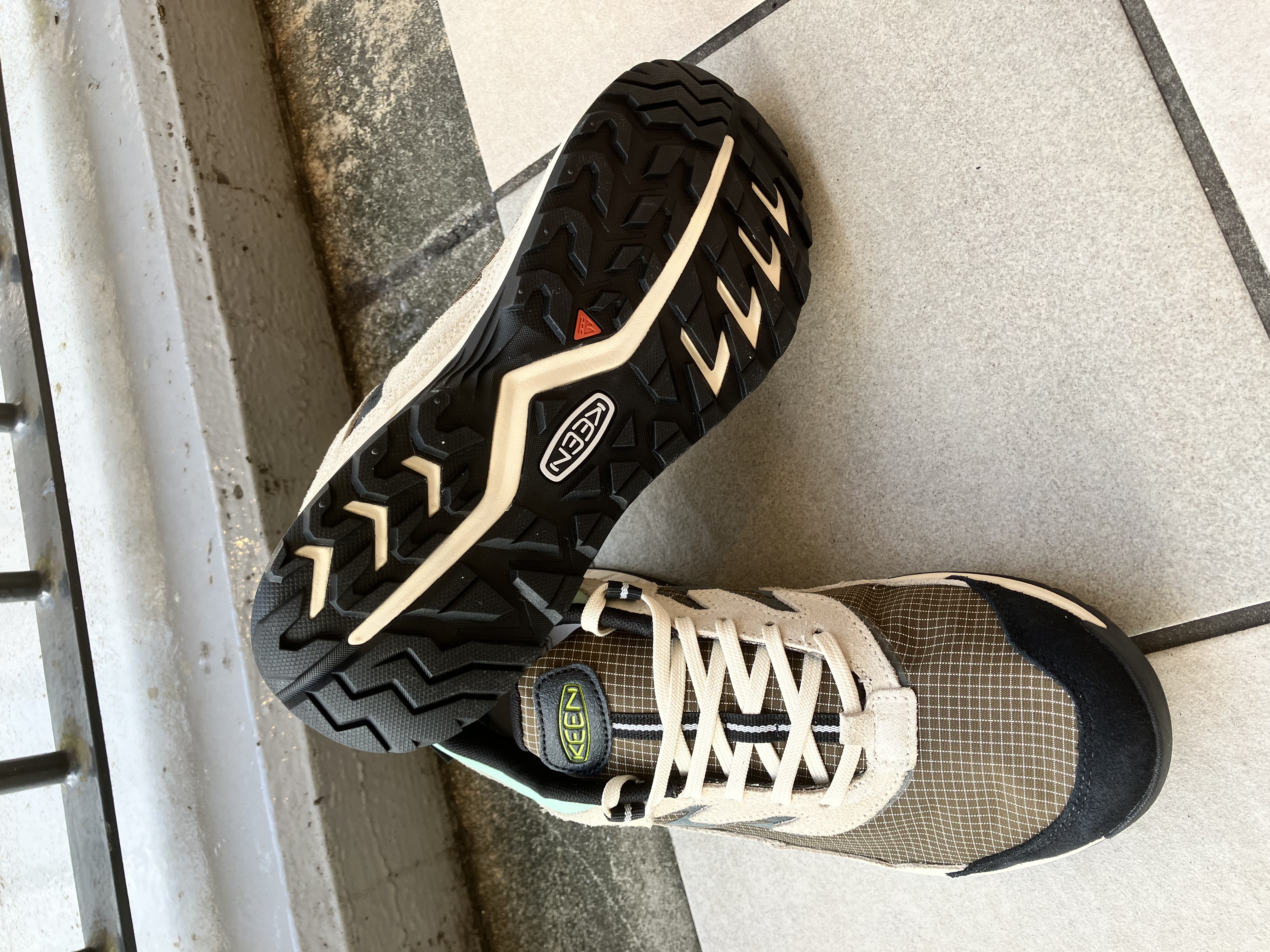 KEEN トレッキングシューズ 楽天市場】【9/5限定☆最大100％ポイントバック】キーン