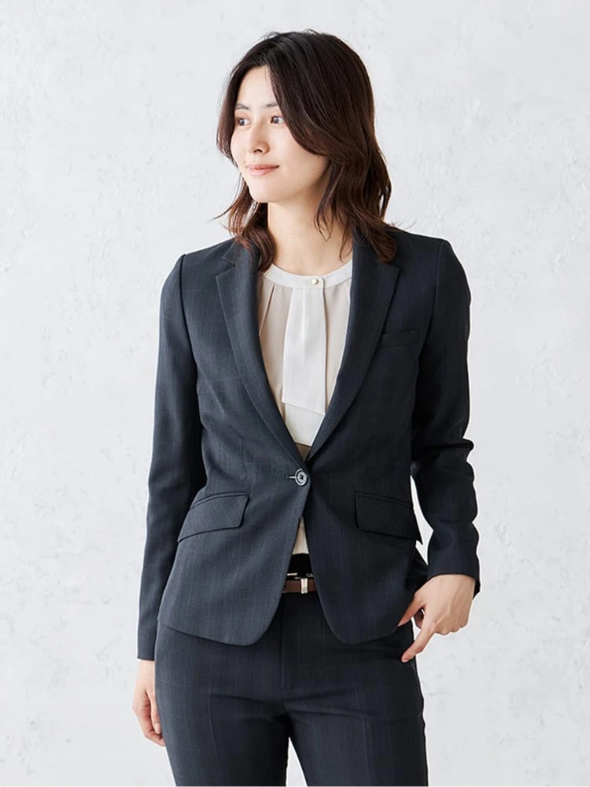 美品　ナネットレポー　フリルスーツ 美品 ナネットレポー フリルスーツ - メルカリ