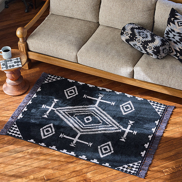 PENDLETONのフリンジ付きラグマット | ららぽーと湘南平塚