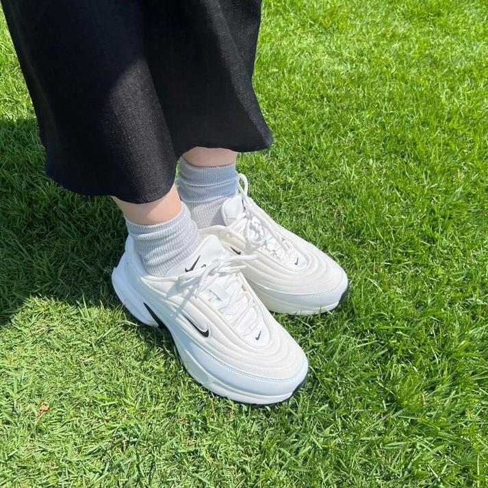 ★送料・関税込★NIKE★W AIR MAX PORTAL★22-26cm★ NIKE ☆ W AIR MAX PORTAL 3色 ☆ 22~27cm ☆ 送料・関税込