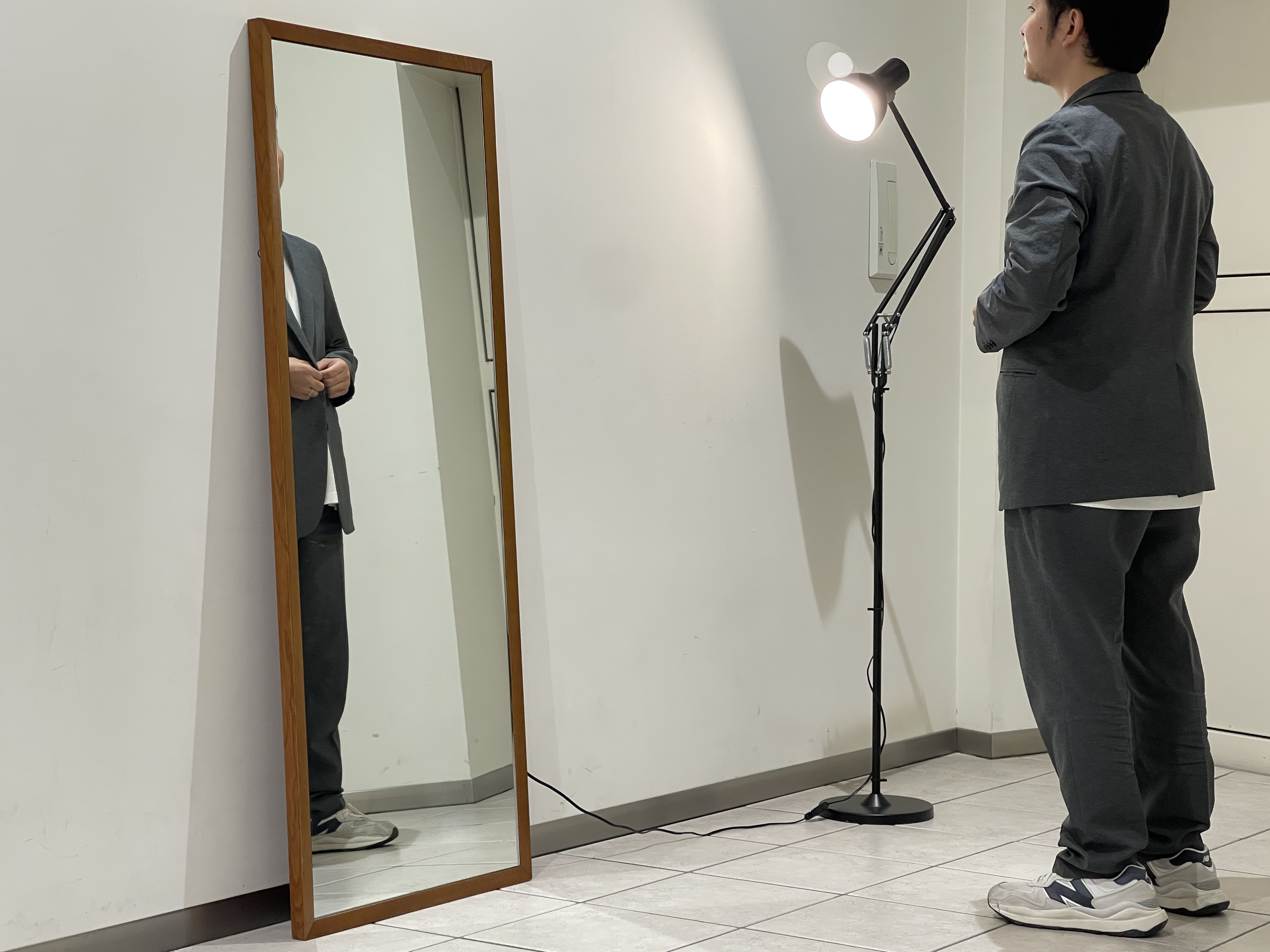 毎日の身支度をもっと楽しく「スタンドミラー、メーキャップ