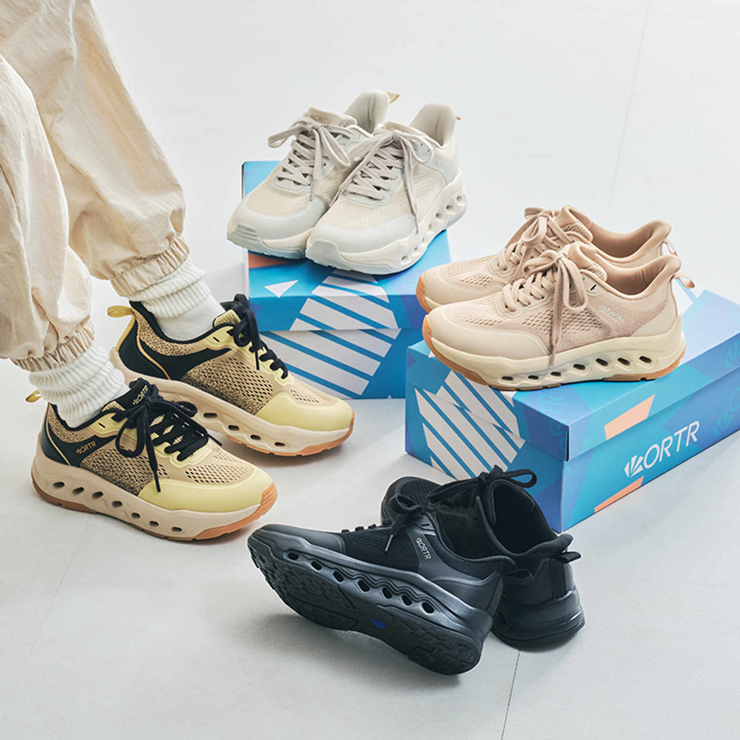 Instant Fit] Lace-up Sneakers | LAZONA Kawasaki Plaza