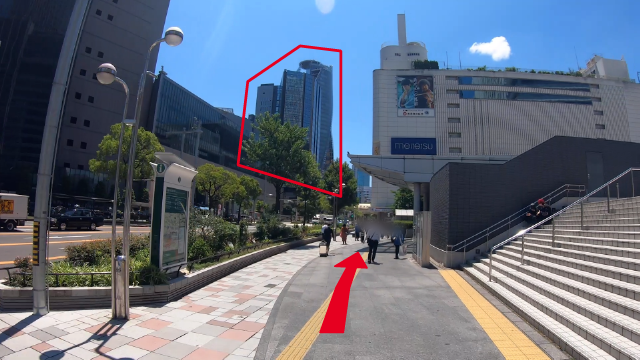 4.Continue as indicated towards the distinctive building encircled in red.