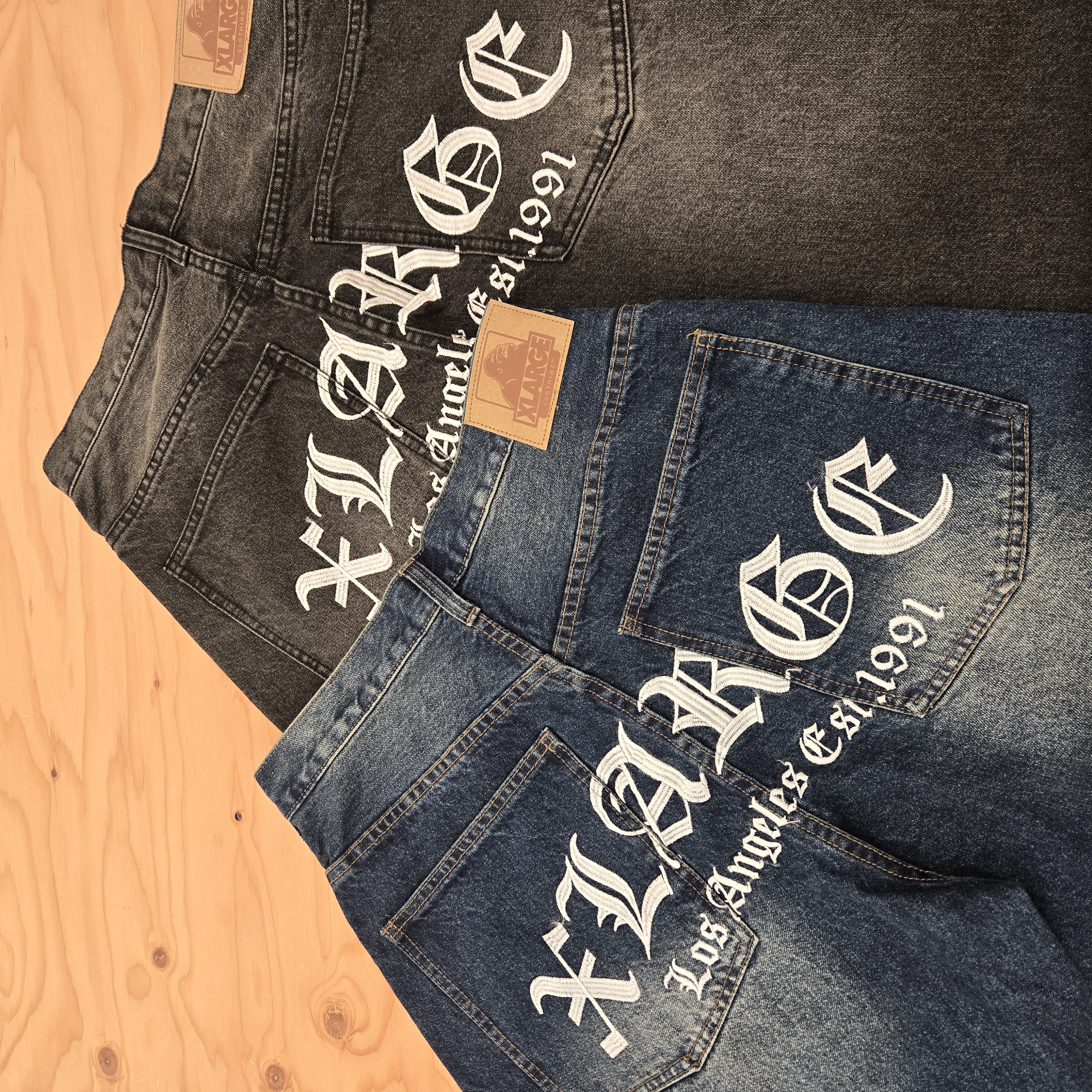 OLD ENGLISH BAGGY DENIM PANTS