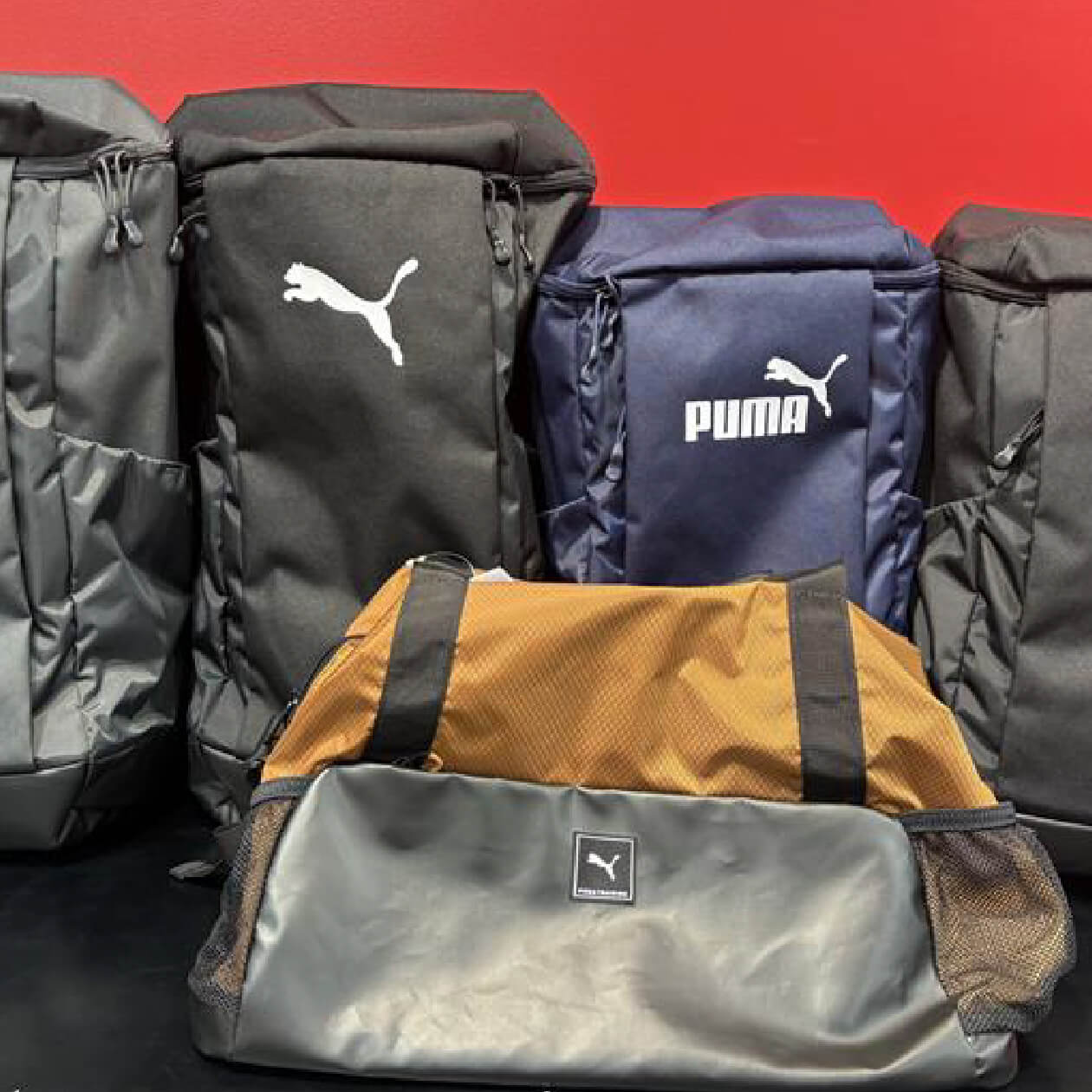 〈PUMA〉バックパック