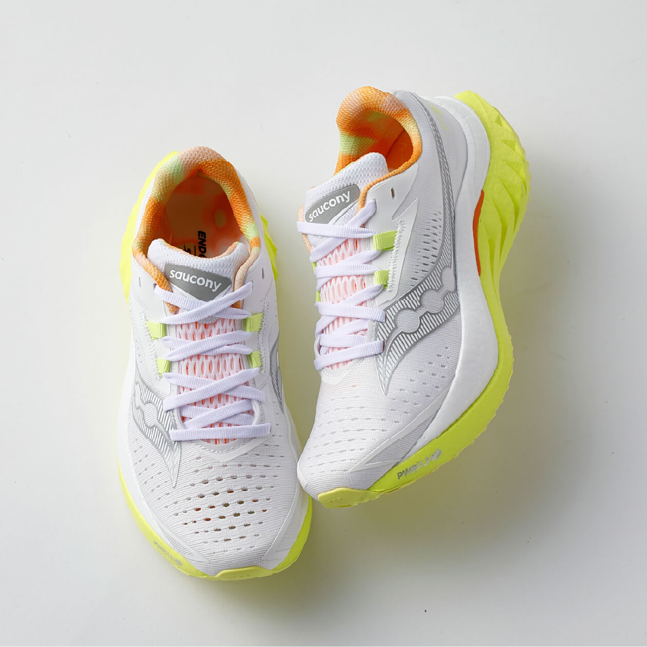 〈Saucony〉ENDORPHIN SPEED 4 WHI/SUNNY
