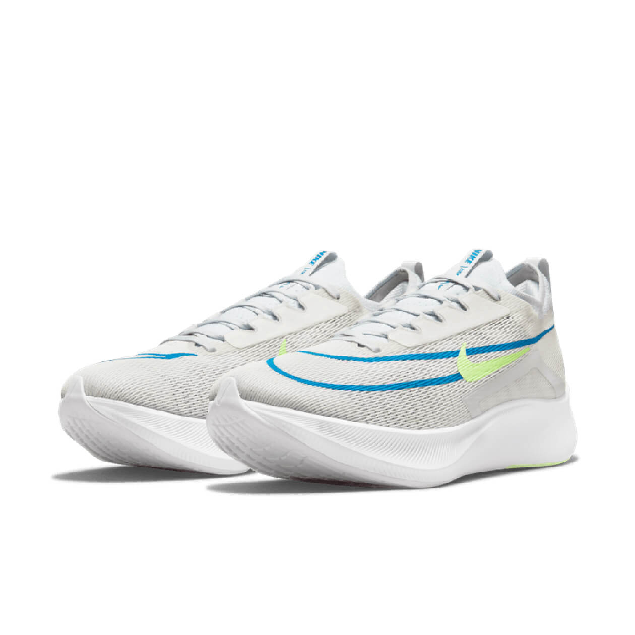 〈NIKE〉ZOOM FLY 4