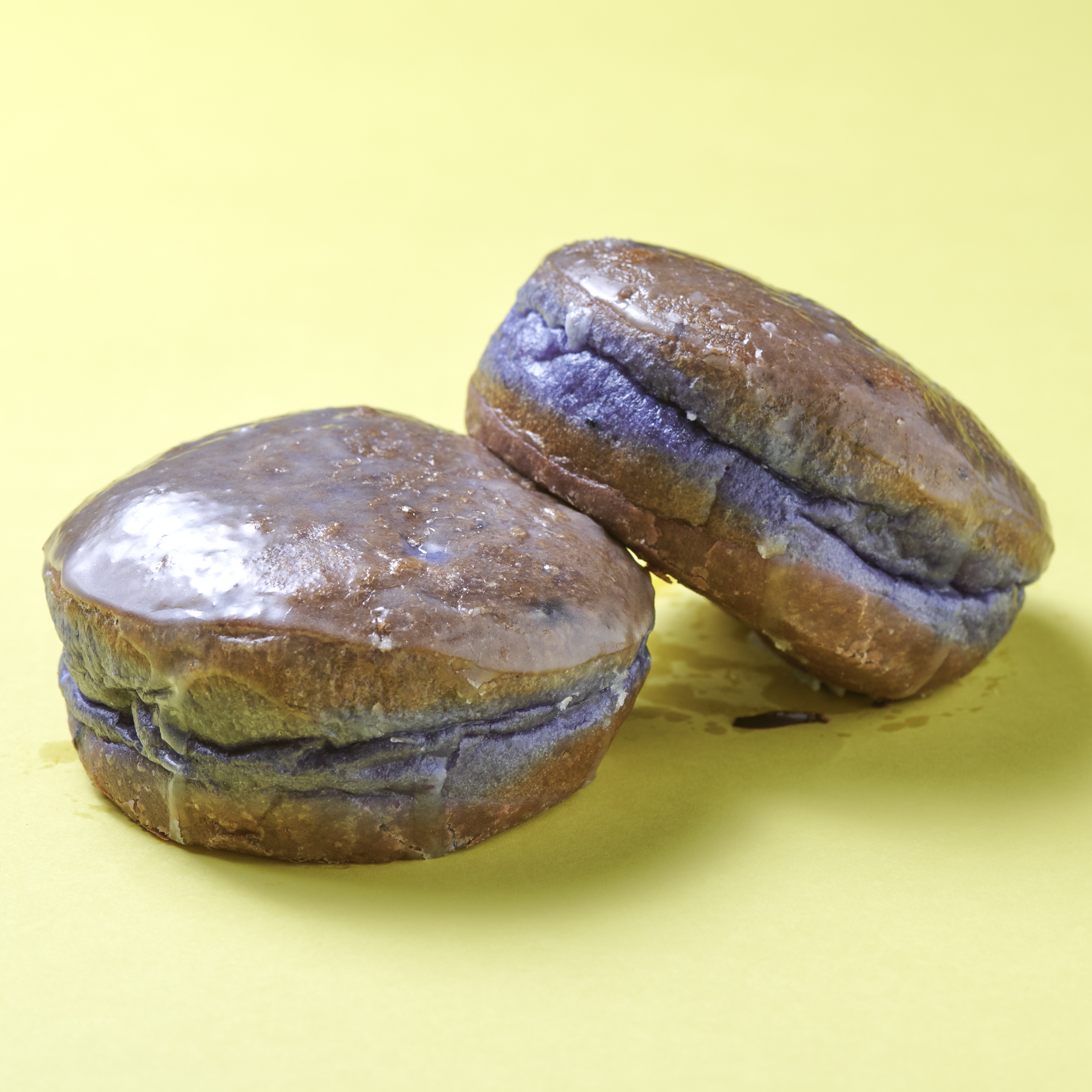 Acai donut 300 yen