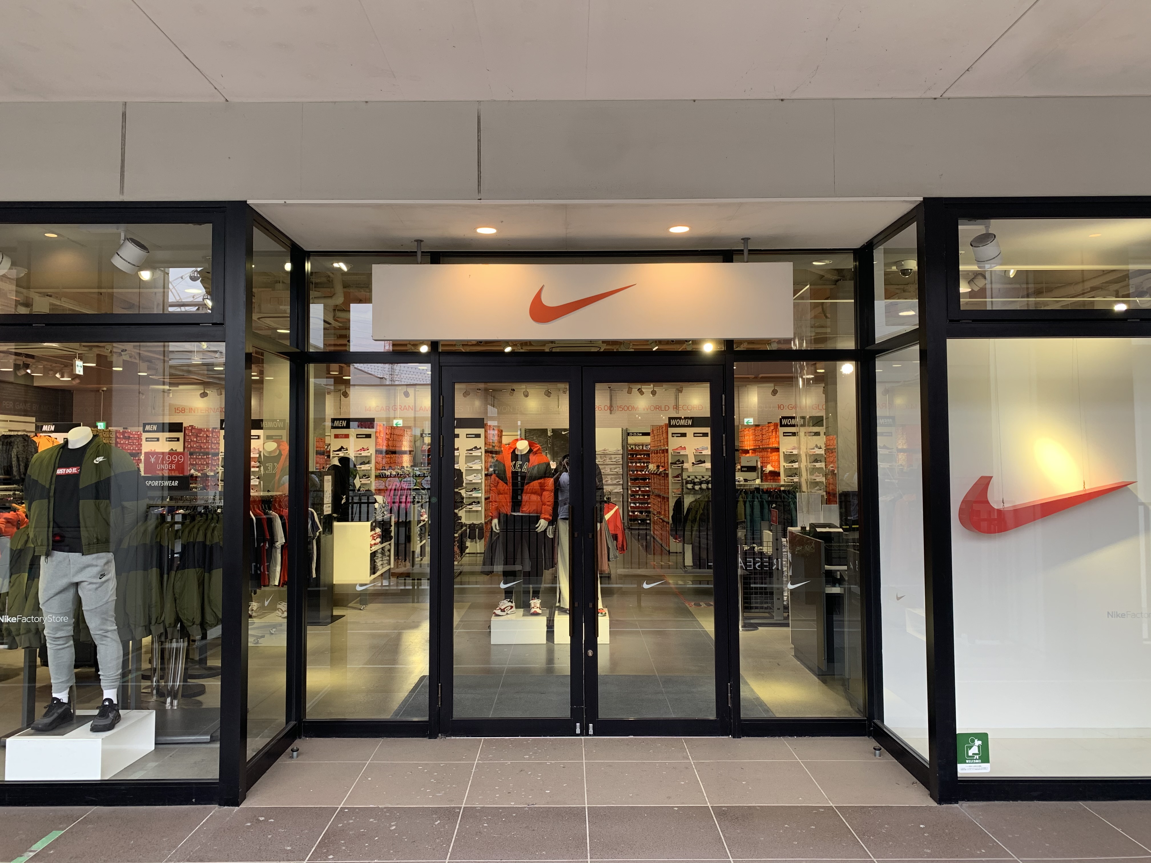 Nike Factory Store | 三井アウトレットパーク 仙台港