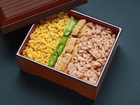 鶏塩麹のそぼろ丼