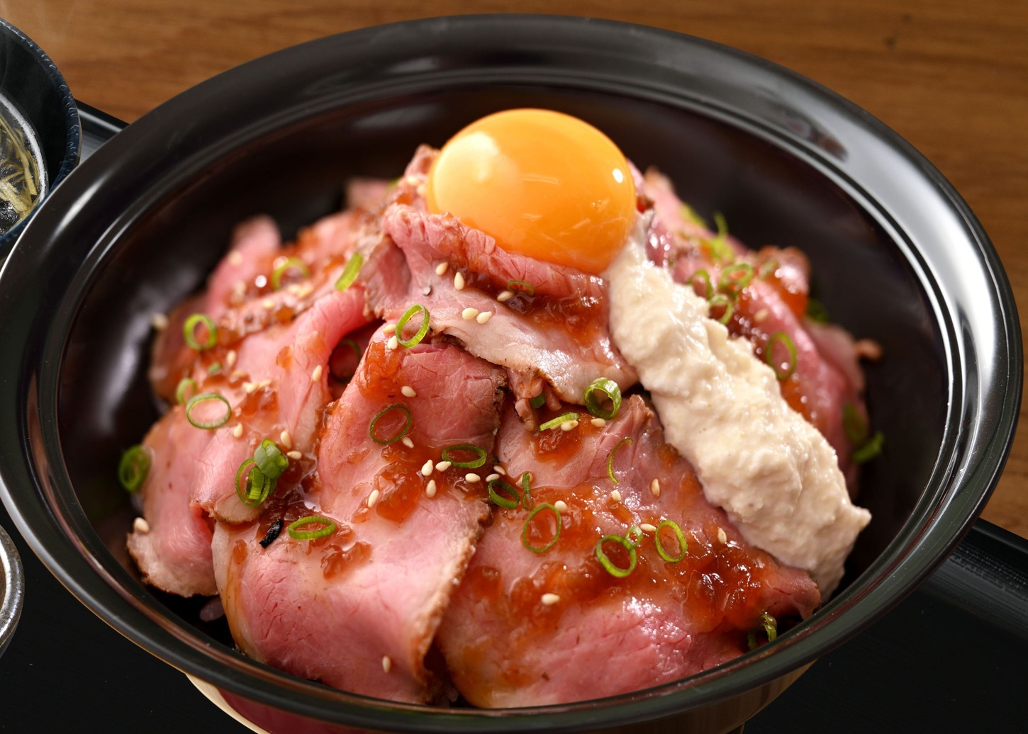 ローストビーフ丼(カクテキ付)