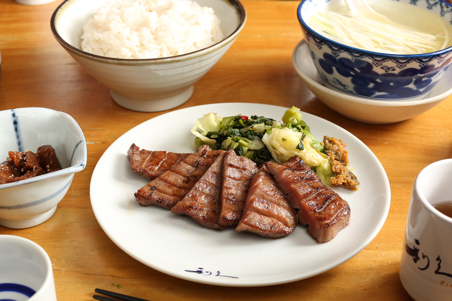 定番の牛たん定食