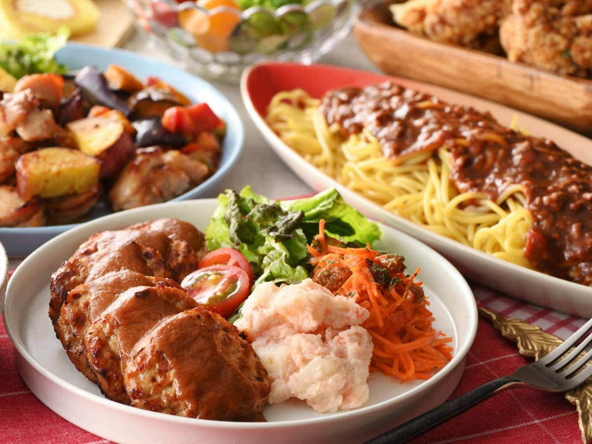 60種類以上の食べ放題メニューを揃えております。