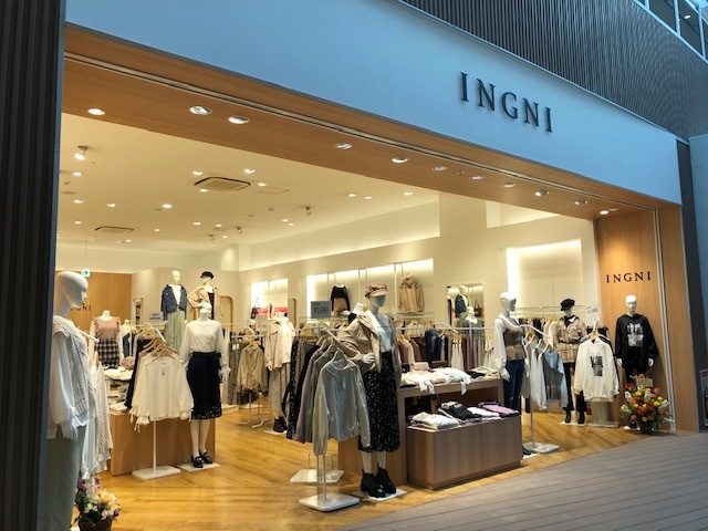 イング 服 会社 コレクション