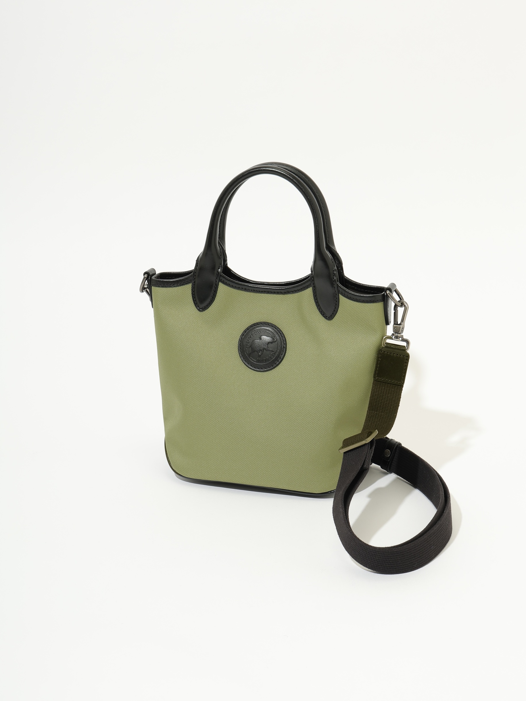 HUNTING WORLD 新作レフィナード