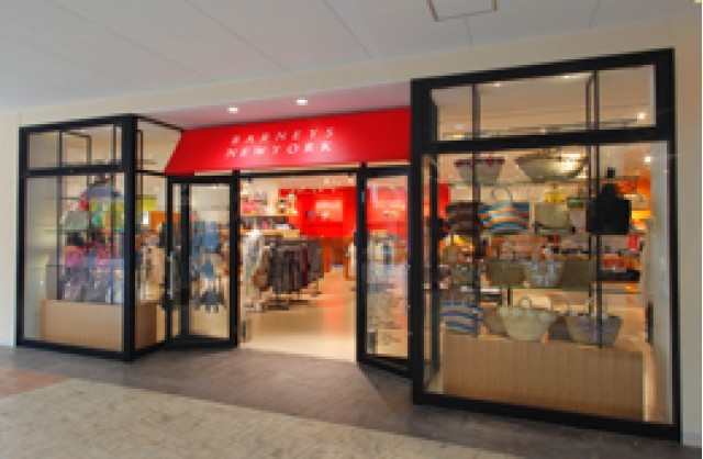 yamagisisann　　　　　　　　　　BARNEYS NEWYORK BARNEYS NEW YORK in Japan (@barneysjapan) • Instagram photos
